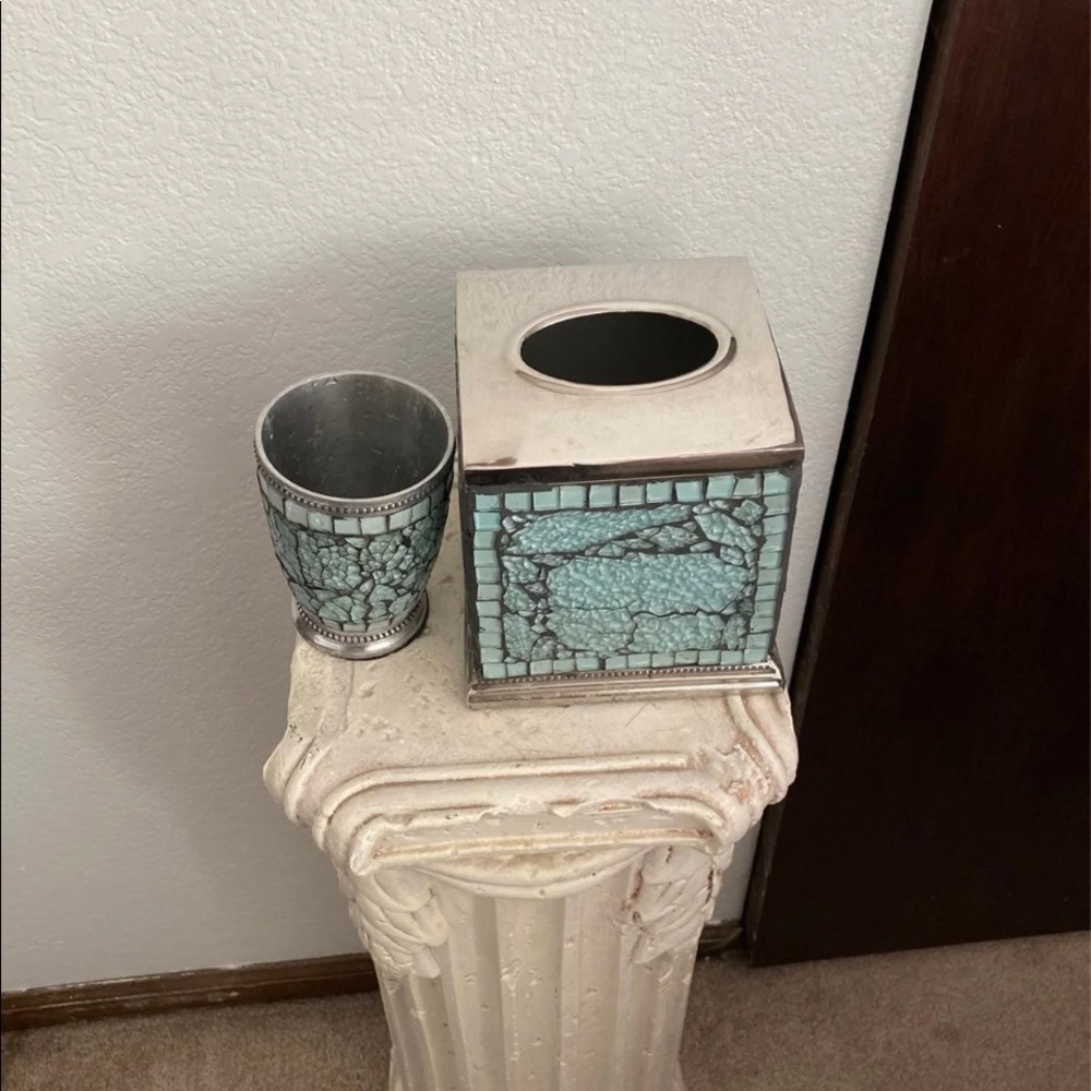 Teal bathroom set
